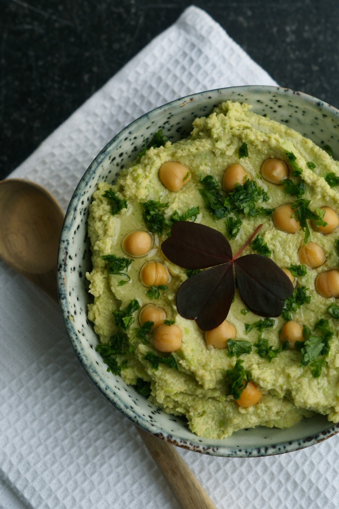 hummus med edamame bønner hummus med edamame bønner