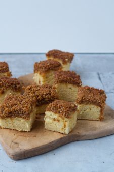 Drømmekage, 18 stykker saftig drømme kage med kokostop