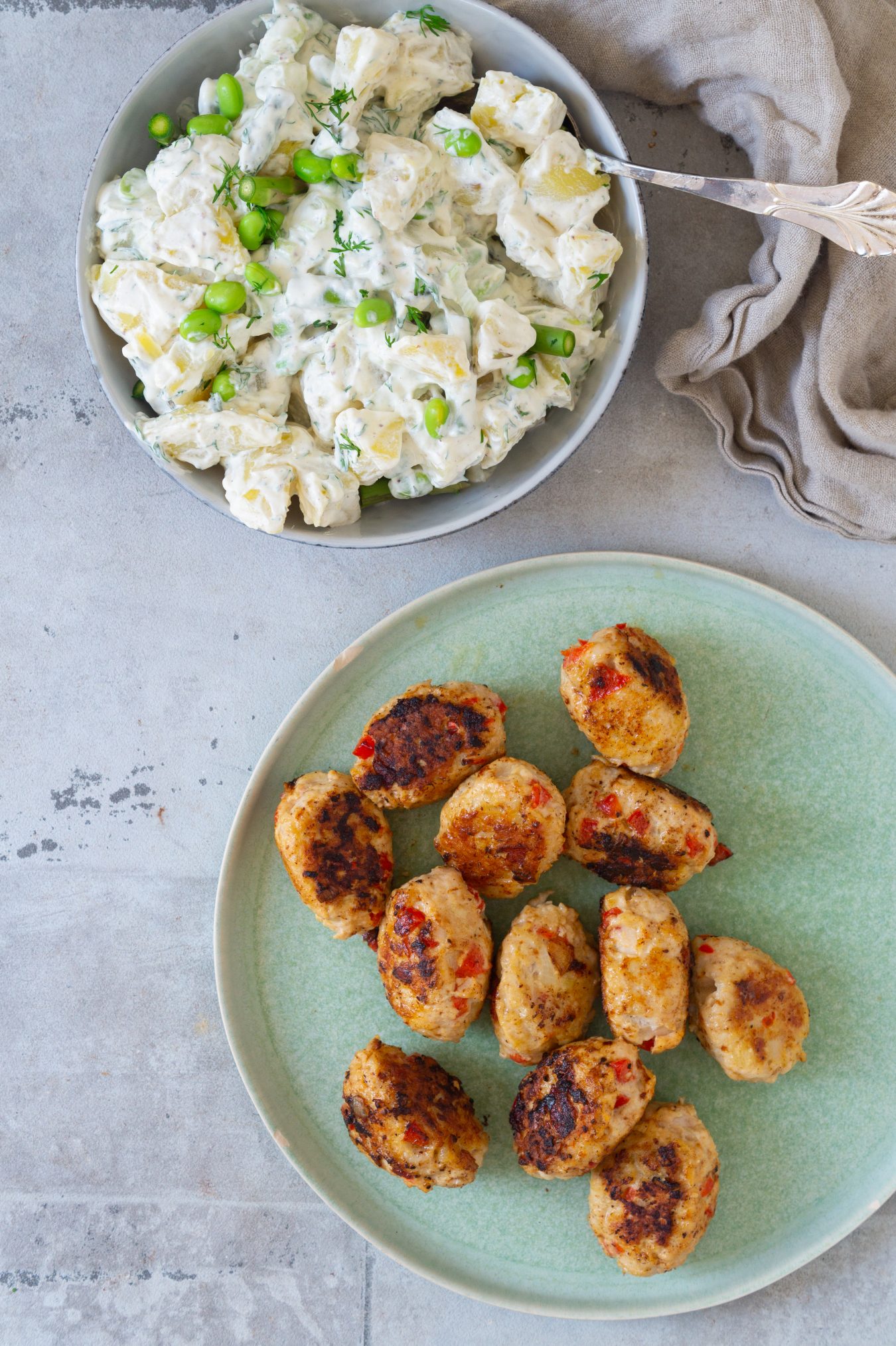 Kyllingefrikadeller saftige kyllingedeller perfekte til en kartoffelsalat