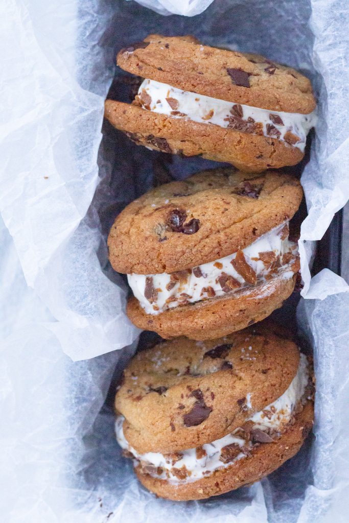 Is sandwich med cookies