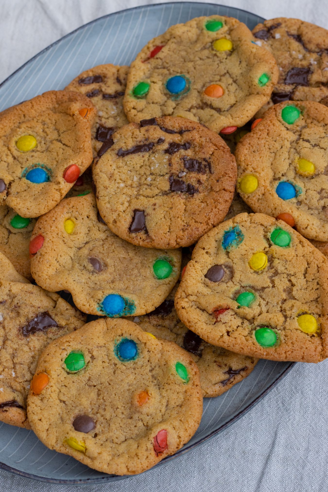 Cookies med smarties sprøde saltede småkager med chokolade