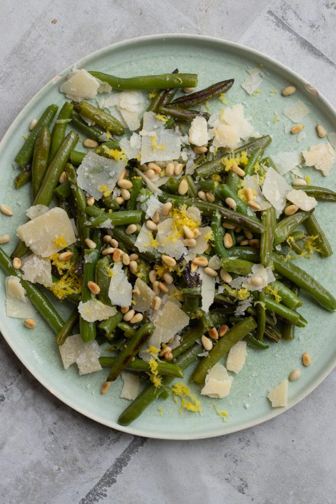 Grønne bønner med parmesan - et grønt lækkert tilbehør Julie Bruun