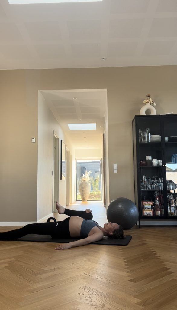 udstrækning og mobilitetstræning udstrækning og mobilitetstræning