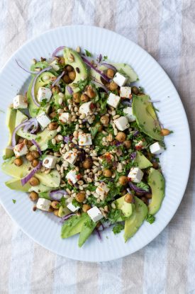 Avocadosalat med ristede kikærter