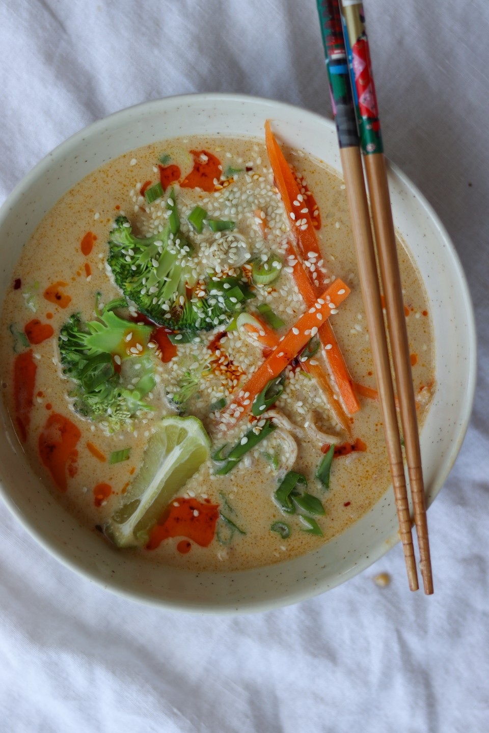 Misosuppe med peanutbutter - cremet, spicy og nærende