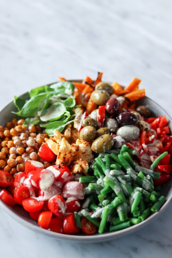 salat med bagte kikærter