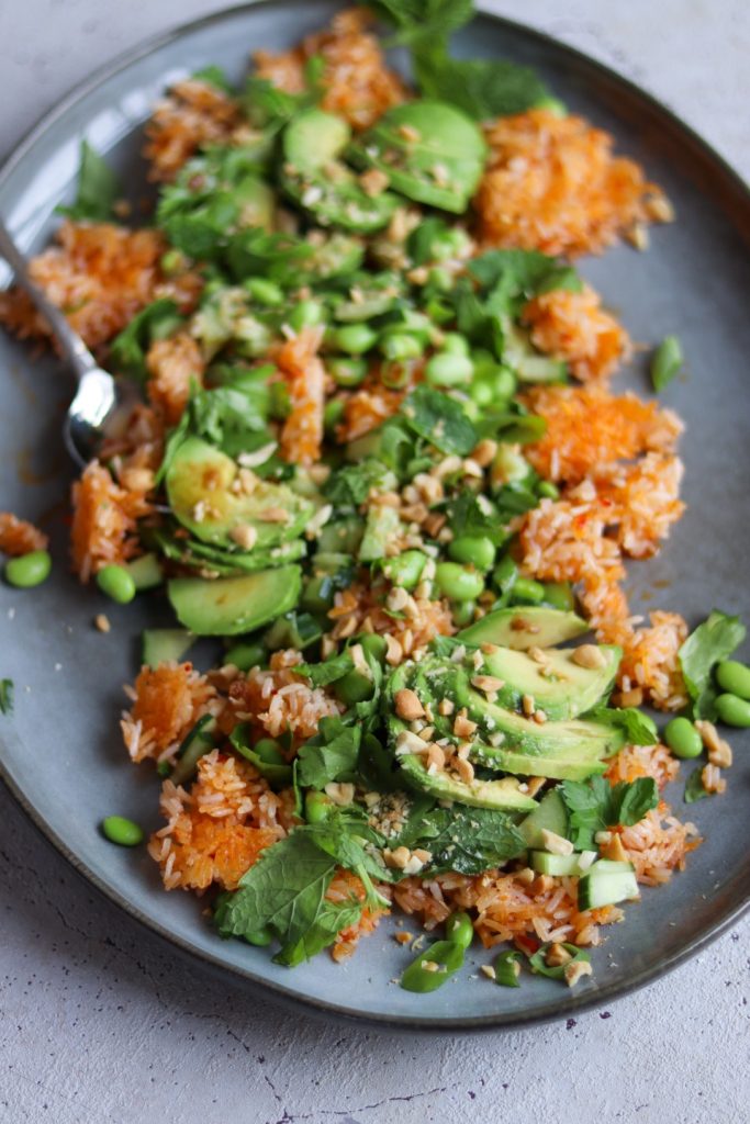 Salat med fried rice