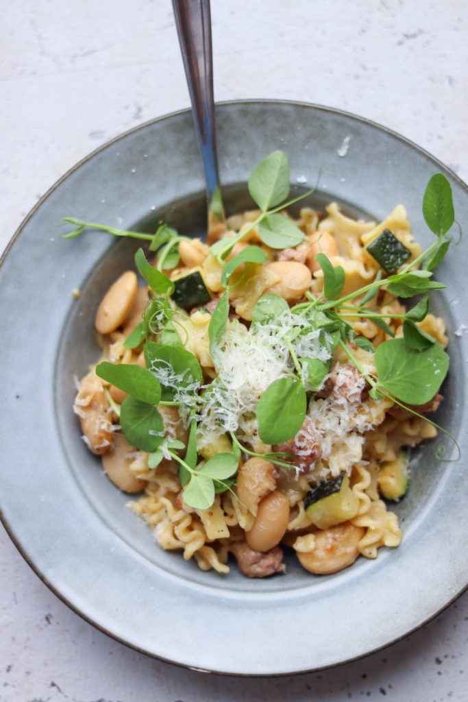 Pasta med salsiccia og butterbeans