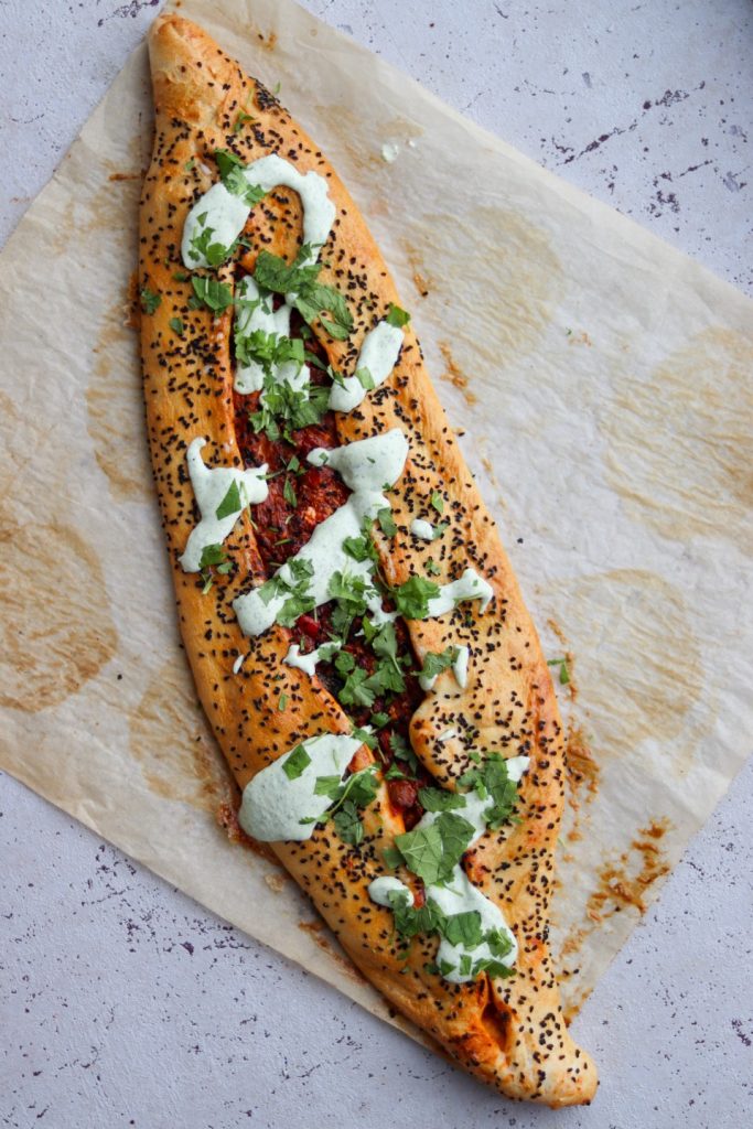Tyrkisk pide med oksekød