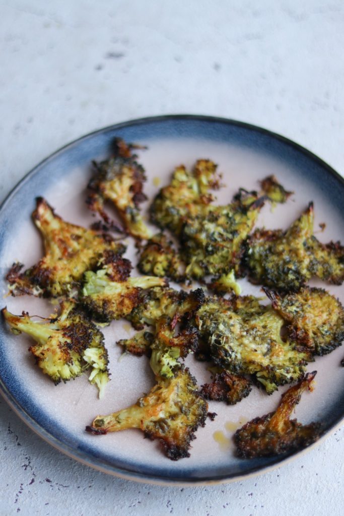 Smashed broccoli chips
