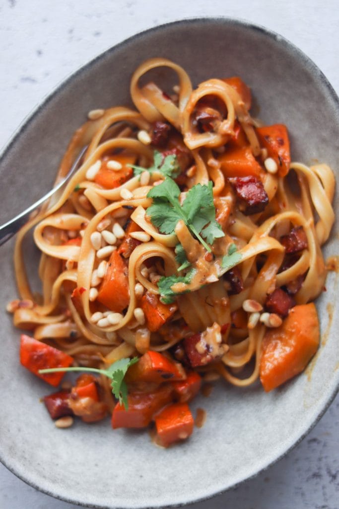 Efterårspasta med græskar og chorizo