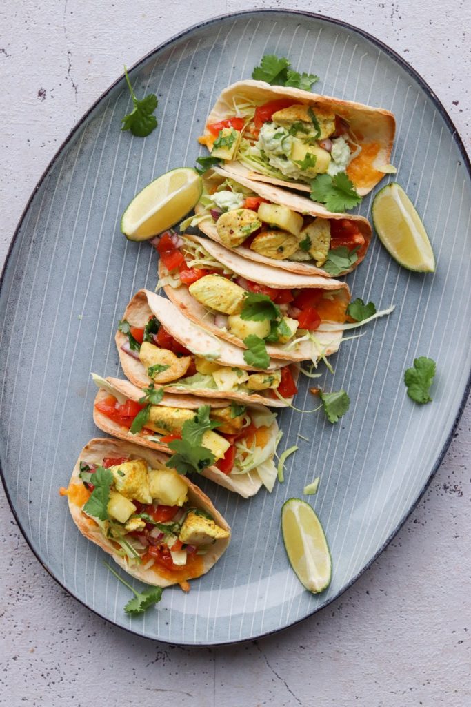 Tacos med kylling og ananas
