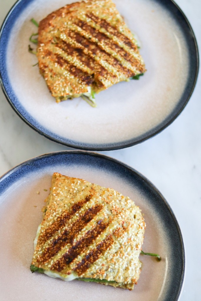 Panini på kikærtebrød uden mel