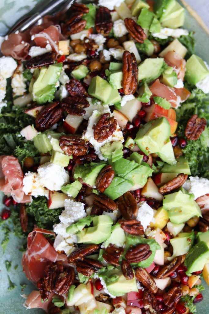 Grønkålssalat med parmaskinke.