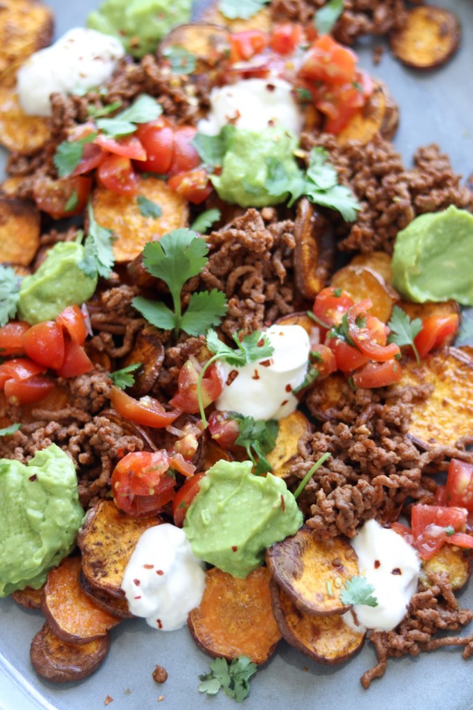 sød kartoffel nachos med toppings
